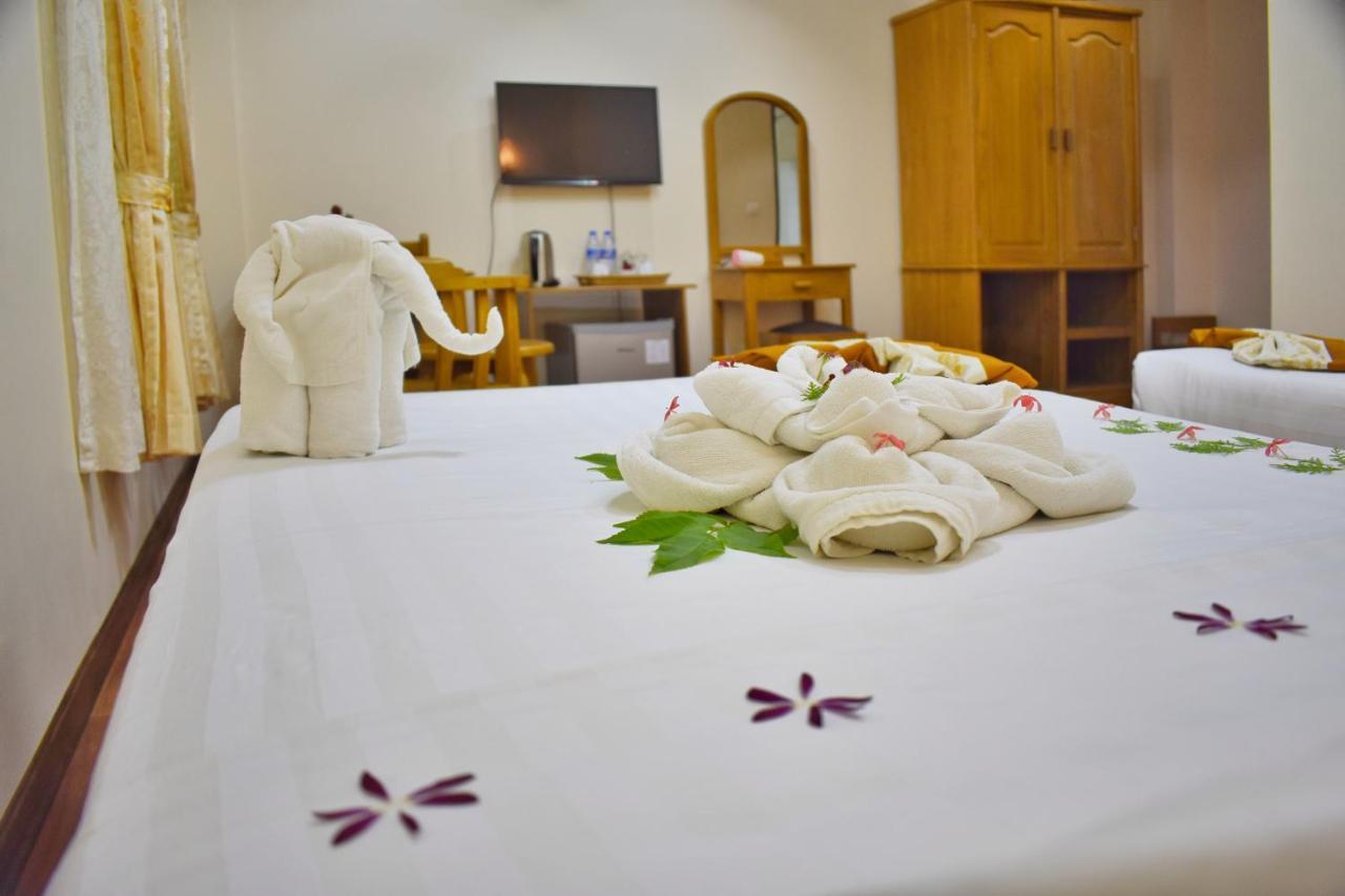 Shwe Poe Eain Hotel New Bagan Exteriör bild