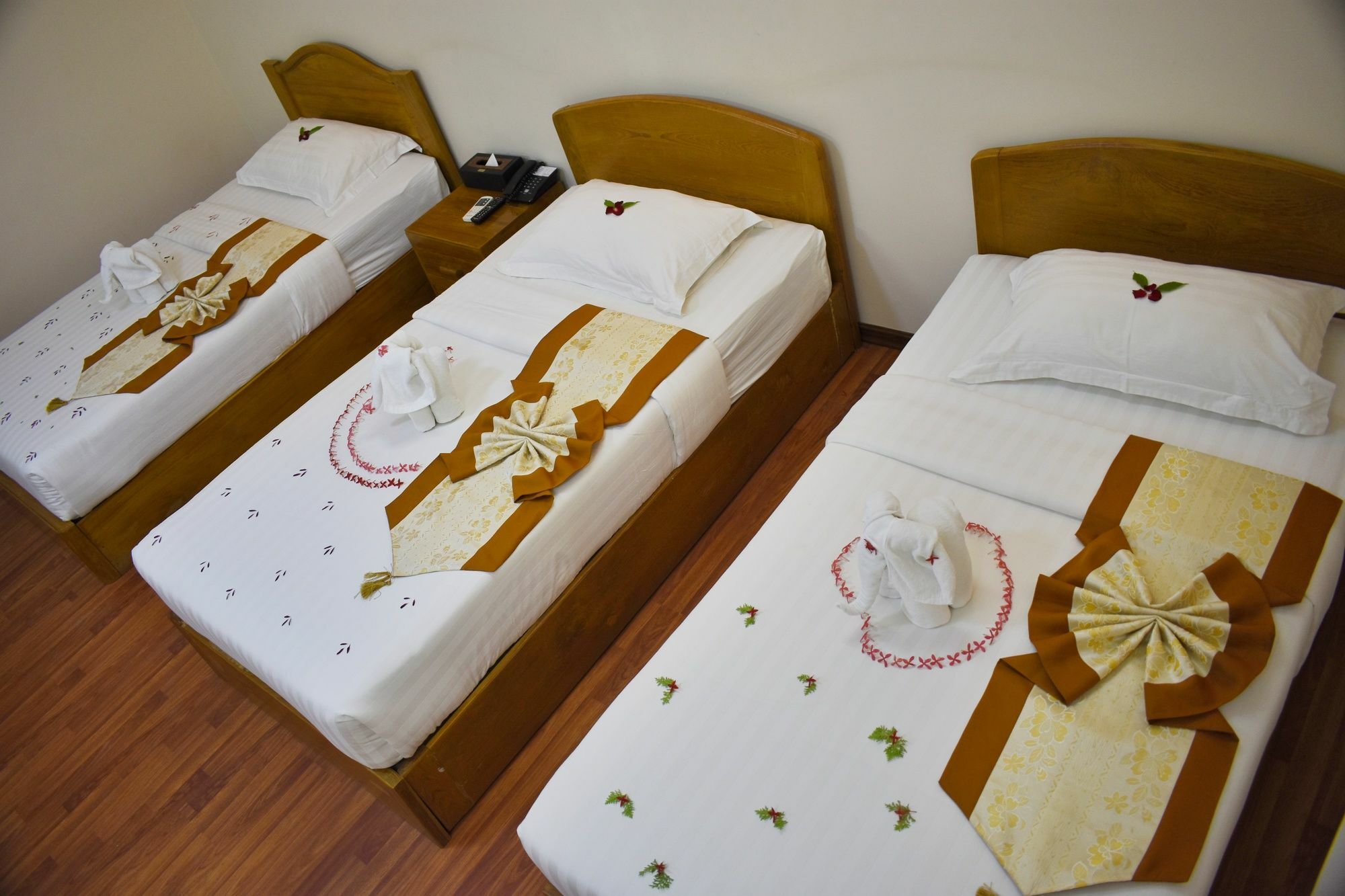 Shwe Poe Eain Hotel New Bagan Exteriör bild